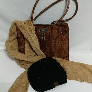 Great Liz Claiborne crockadile bag